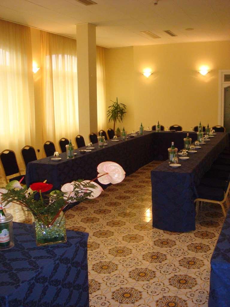 Grand Hotel Don Juan Giulianova Facilities photo